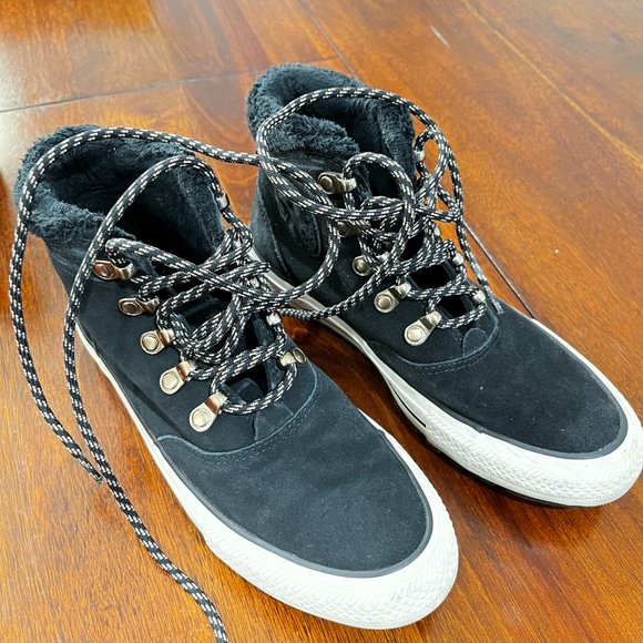 Converse Chuck Taylor All Star Ember Boot Suede Fur Shoes - Picture 2 of 4